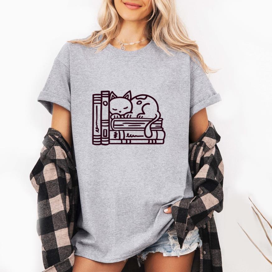 Bookshelf Sleeping Cat Stroke T-Shirt